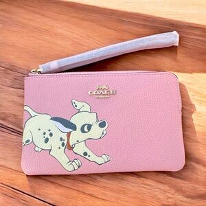 RARE!! COACH x DISNEY DALMATIAN WRISTLET